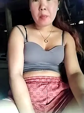 lylylove online show from June 2026 04:41:02 AM