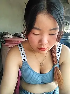 lylylove online show from June 2026 02:09:02 AM