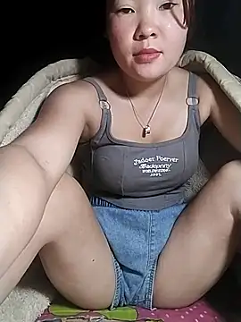lylylove online show from June 2026 01:39:01 AM