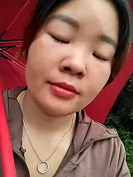 lylylove online show from June 2026 12:13:02 AM