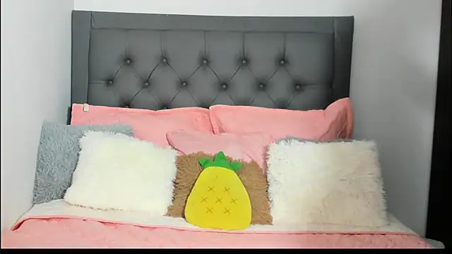 Snapshot of ImSofia222_ chatting on March 2026 11:12:02 PM ImSofia222 online show from March 2026 11:12:02 PM