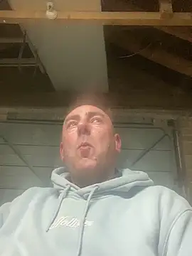 Richmcgee online show from March 2026 08:24:01 PM