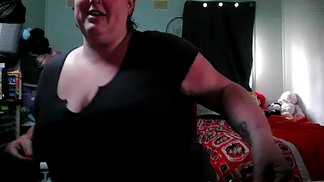 Snapshot of AngelDiamond chatting on September 2025 01:17:01 AM AngelDiamond online show from September 2025 01:17:01 AM