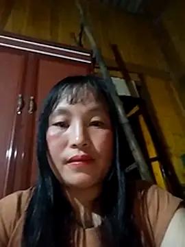 Snapshot of miss-su chatting on December 2025 10:02:01 AM miss-su online show from December 2025 10:02:01 AM