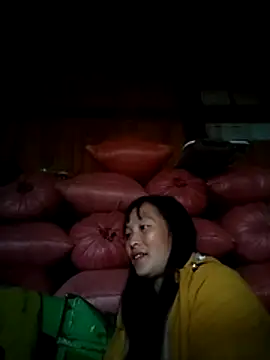 Snapshot of miss-su chatting on December 2025 06:41:02 AM miss-su online show from December 2025 06:41:02 AM