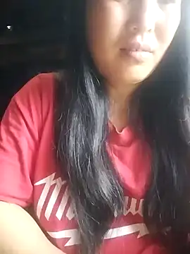 Snapshot of miss-su chatting on July 2026 02:18:01 AM miss-su online show from July 2026 02:18:01 AM
