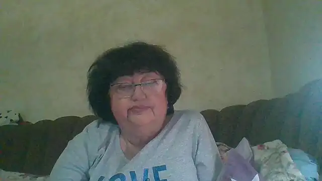 MilaSky5303 online show from December 2025 01:09:02 PM