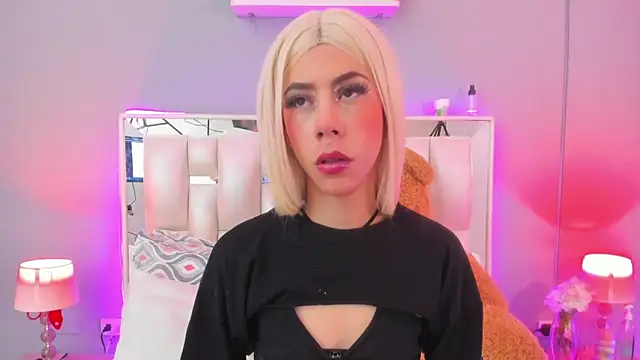 Darlyn tenderhot   online show from October 2025 11:15:01 PM