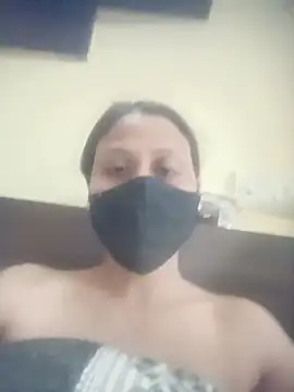 Snapshot of indianshycouple chatting on March 2026 02:33:02 PM indianshycouple online show from March 2026 02:33:02 PM