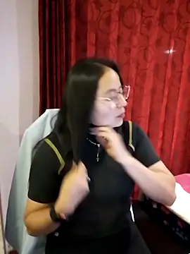 Daliz Leon online show from November 2025 12:24:01 AM