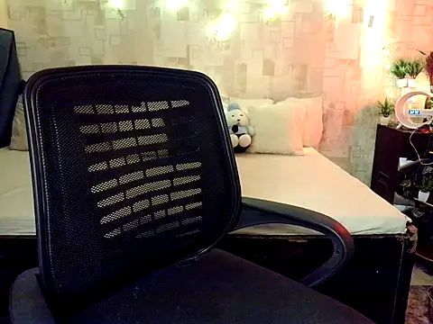 fairy princess online show from October 2025 09:01:01 PM