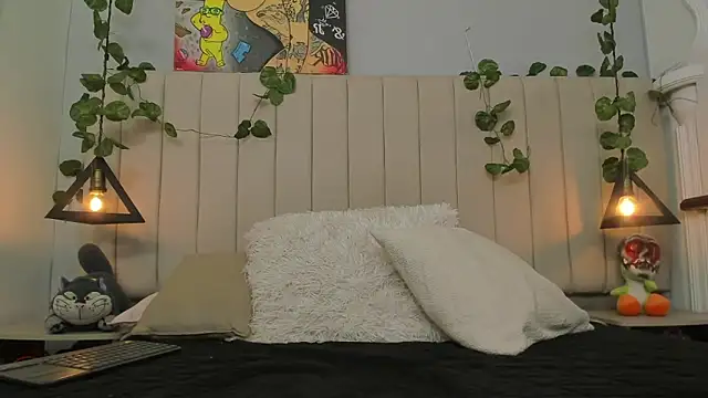 Snapshot of CandyGomez chatting on February 2026 07:24:01 AM CandyGomez online show from February 2026 07:24:01 AM