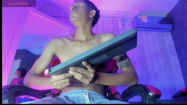 Erick wal online show from October 2025 04:35:02 AM