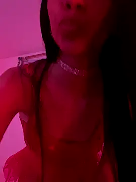 Snapshot of Alice_and_Bunny_ chatting on December 2025 10:26:01 PM Alice and Bunny online show from December 2025 10:26:01 PM