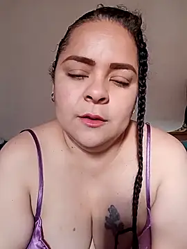 Miss Adriana01 online show from February 2026 05:16:01 PM