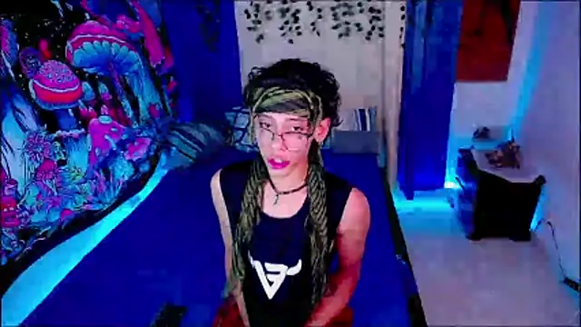 Snapshot of Thedoll_ethan7 chatting on March 2026 01:09:02 AM Thedoll ethan7 online show from March 2026 01:09:02 AM