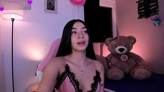 Snapshot of EmystarX chatting on April 2026 12:08:02 AM EmystarX online show from April 2026 12:08:02 AM