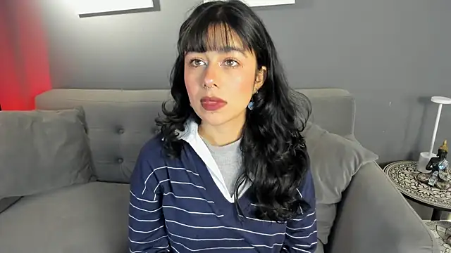 flower smith  online show from December 2025 11:38:02 AM