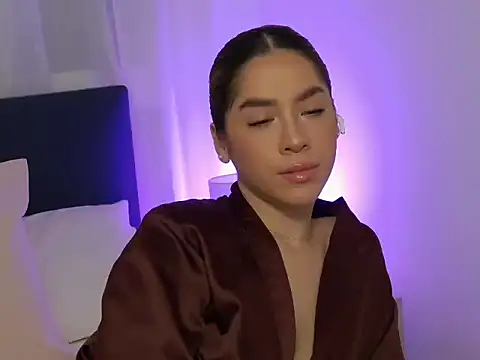 sophie wallton online show from January 2026 07:56:02 AM