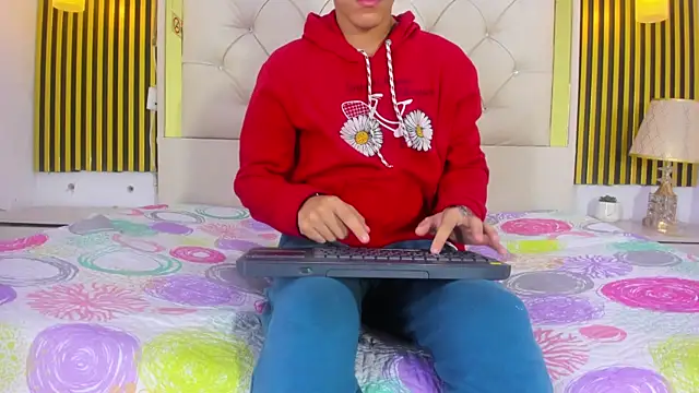 Snapshot of Just18Jake chatting on September 2025 06:13:02 PM Just18Jake online show from September 2025 06:13:02 PM