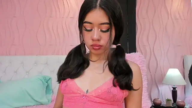 Dulceemia  online show from September 2025 07:25:01 PM