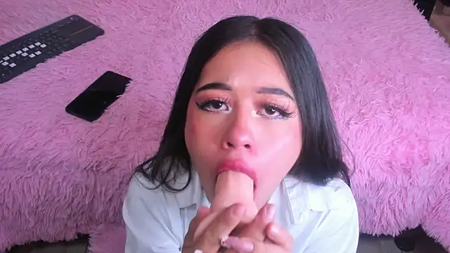 Dulceemia  online show from September 2025 07:36:02 PM