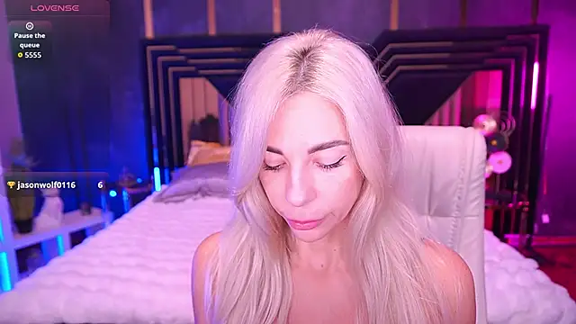 BellaRayyy online show from November 2025 06:50:01 AM