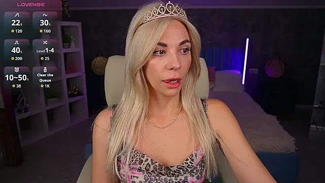 BellaRayyy online show from April 2026 07:44:02 PM