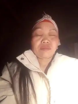  YooY  online show from December 2025 11:21:02 PM