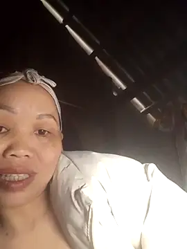  YooY  online show from December 2025 12:04:01 AM