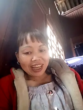  YooY  online show from December 2025 02:40:01 AM