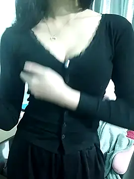 Snapshot of Ly-ny chatting on November 2025 02:08:01 PM Ly-ny online show from November 2025 02:08:01 PM