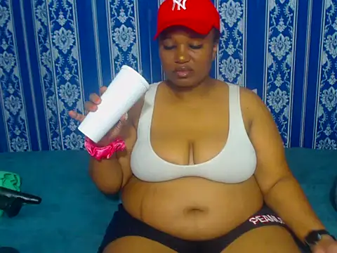 Snapshot of JUICEYLIPS333 chatting on November 2025 03:55:02 PM JUICEYLIPS333 online show from November 2025 03:55:02 PM