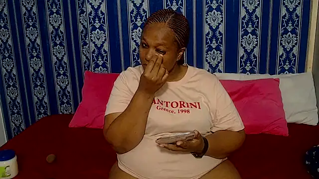 Snapshot of JUICEYLIPS333 chatting on December 2025 05:54:02 PM JUICEYLIPS333 online show from December 2025 05:54:02 PM