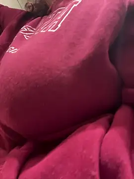 Snapshot of AliceCurlyX chatting on November 2025 07:55:01 AM AliceCurlyX online show from November 2025 07:55:01 AM