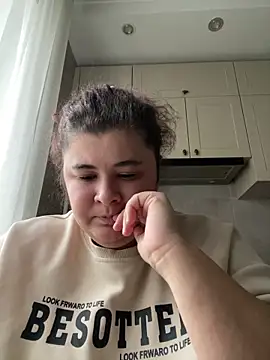 AliceCurlyX online show from February 2026 09:06:02 AM