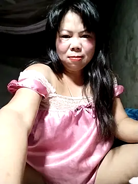 Snapshot of lusy-00 chatting on December 2025 10:49:02 PM lusy-00 online show from December 2025 10:49:02 PM