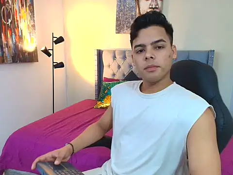 stewart mateo  online show from September 2025 02:24:01 AM