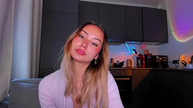 Snapshot of baobei03 chatting on October 2025 01:08:02 PM baobei03 online show from October 2025 01:08:02 PM