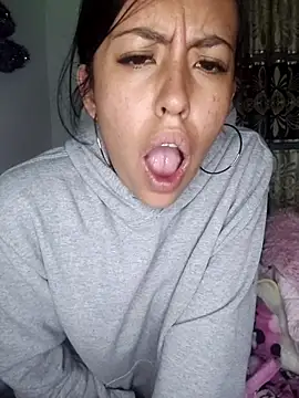 Queen Ashly online show from January 2026 03:21:01 AM