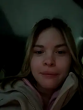 Snapshot of SMELLSEX chatting on October 2025 04:15:02 PM SMELLSEX online show from October 2025 04:15:02 PM