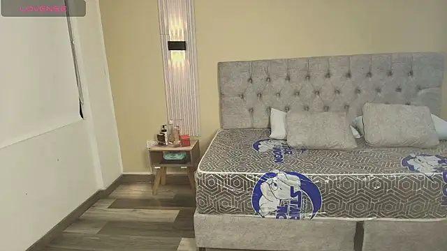 LiaMonroee  online show from October 2025 11:40:01 AM