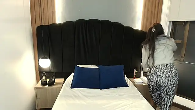 LiaMonroee  online show from March 2026 11:58:01 AM