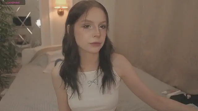 Snapshot of claire_bennett chatting on September 2025 10:53:02 PM claire bennett online show from September 2025 10:53:02 PM