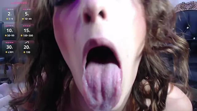 Snapshot of ElaMorris chatting on November 2025 03:39:02 AM ElaMorris online show from November 2025 03:39:02 AM