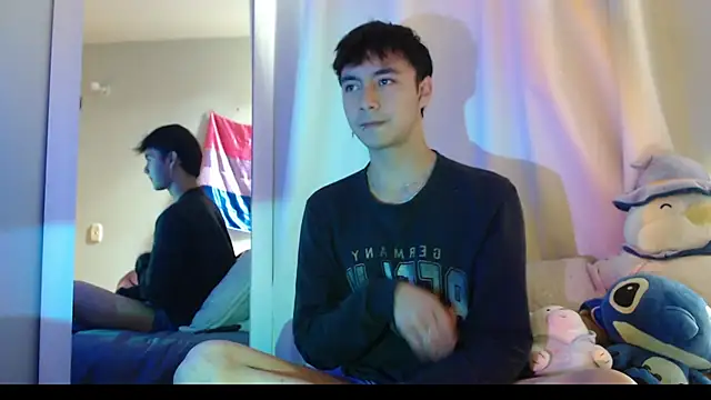 Snapshot of Noah_Blaze chatting on November 2025 06:42:02 PM Noah Blaze online show from November 2025 06:42:02 PM