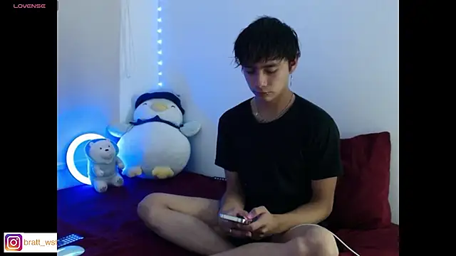 Snapshot of Noah_Blaze chatting on December 2025 03:01:02 AM Noah Blaze online show from December 2025 03:01:02 AM