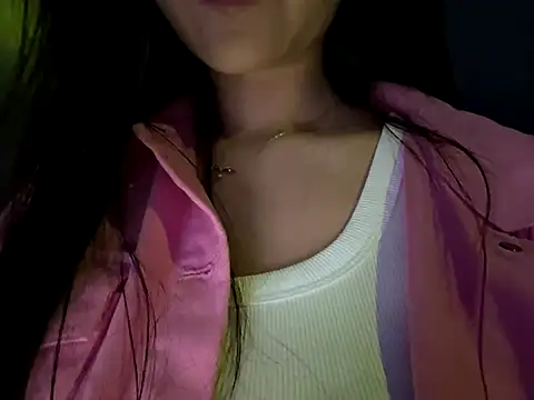 Snapshot of yuer2563 chatting on October 2025 06:43:01 AM yuer2563 online show from October 2025 06:43:01 AM