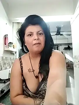 Snapshot of Jann_Riya333 chatting on June 2026 07:13:01 AM Jann Riya333 online show from June 2026 07:13:01 AM