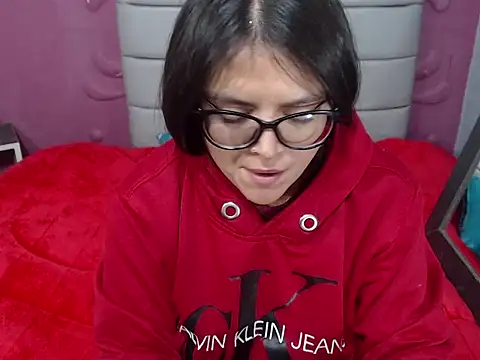 Cailing Zu online show from December 2025 07:39:01 AM